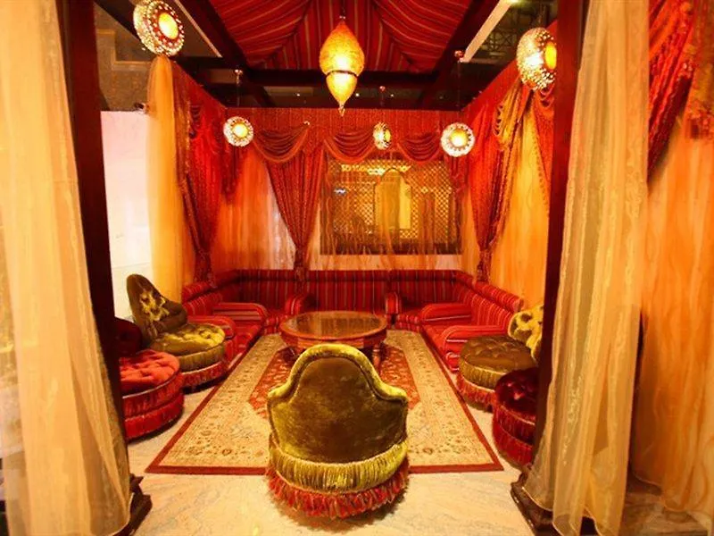 Arabian Courtyard Hotel & Spa Dubái 4*,  Emiratos Árabes Unidos